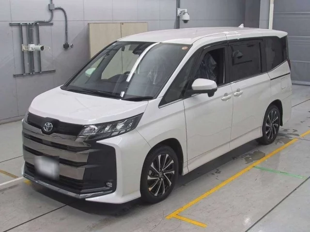 Toyota Noah IV (R90)