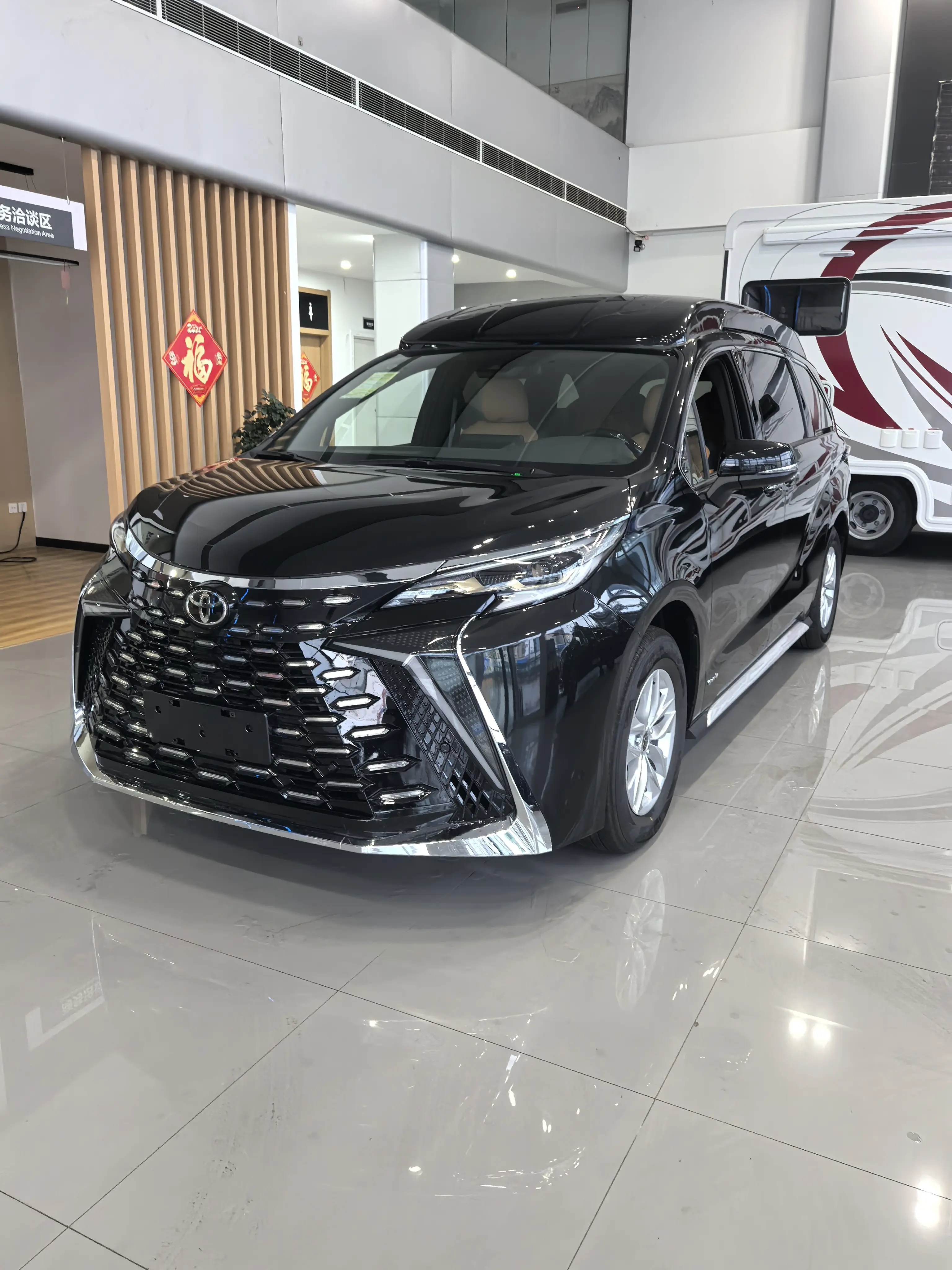 Toyota Granvia №20137999 2025