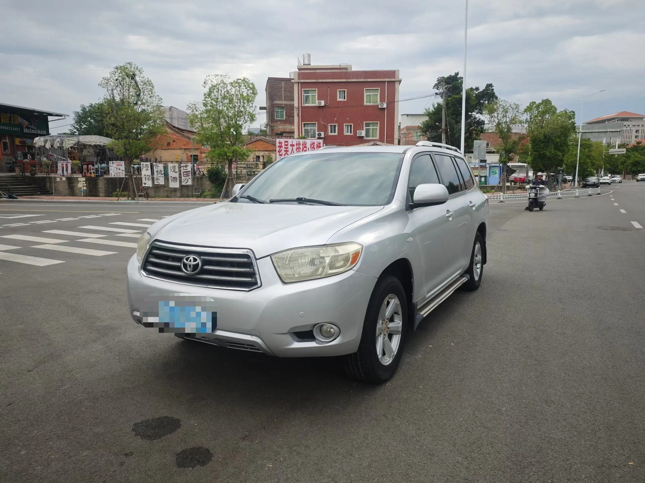 Toyota Highlander II (U40)