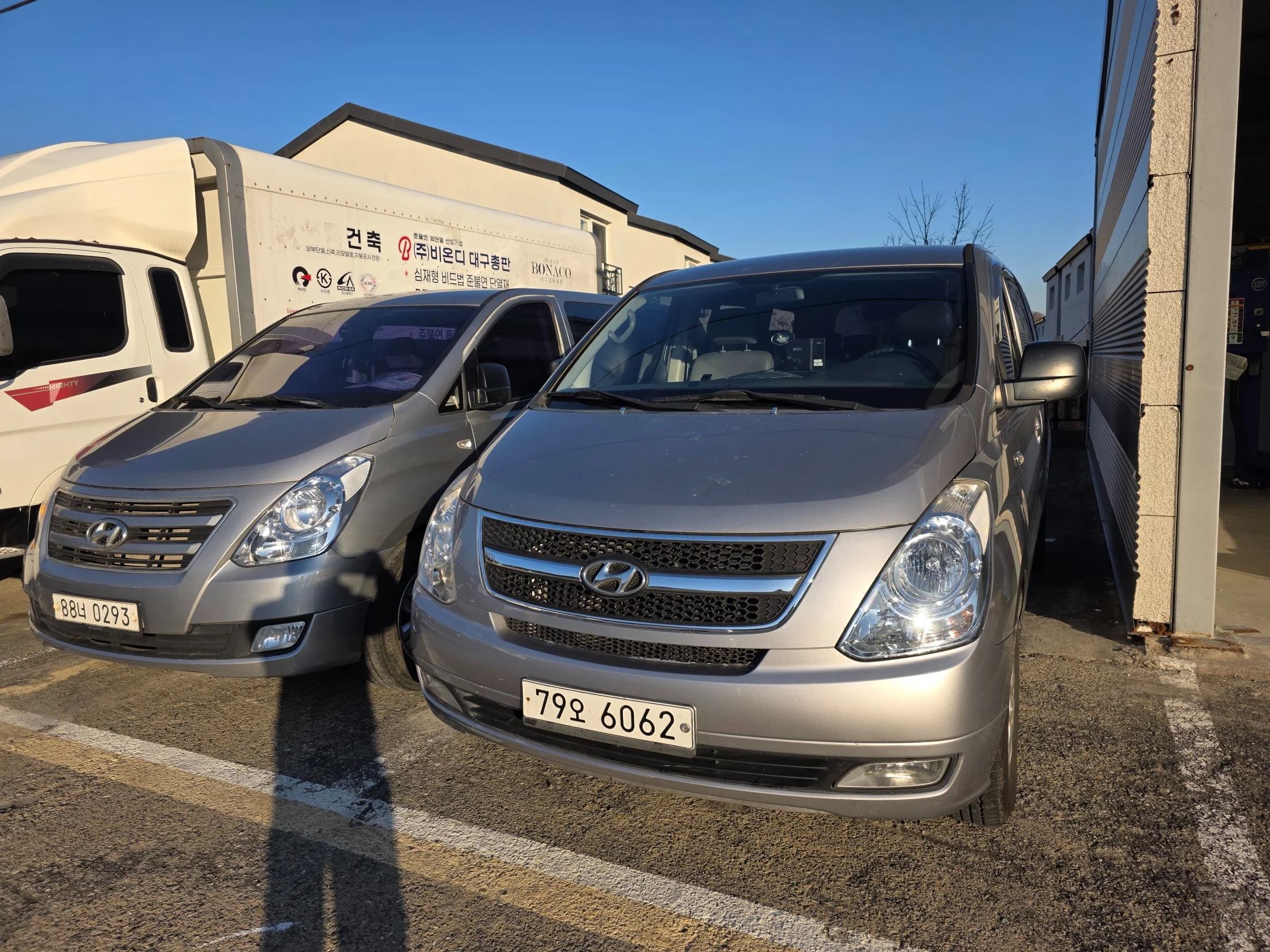 Hyundai Starex 12-Seater Wagon Cvx Luxury 2011