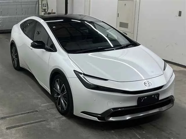 Toyota Prius V (XW60)