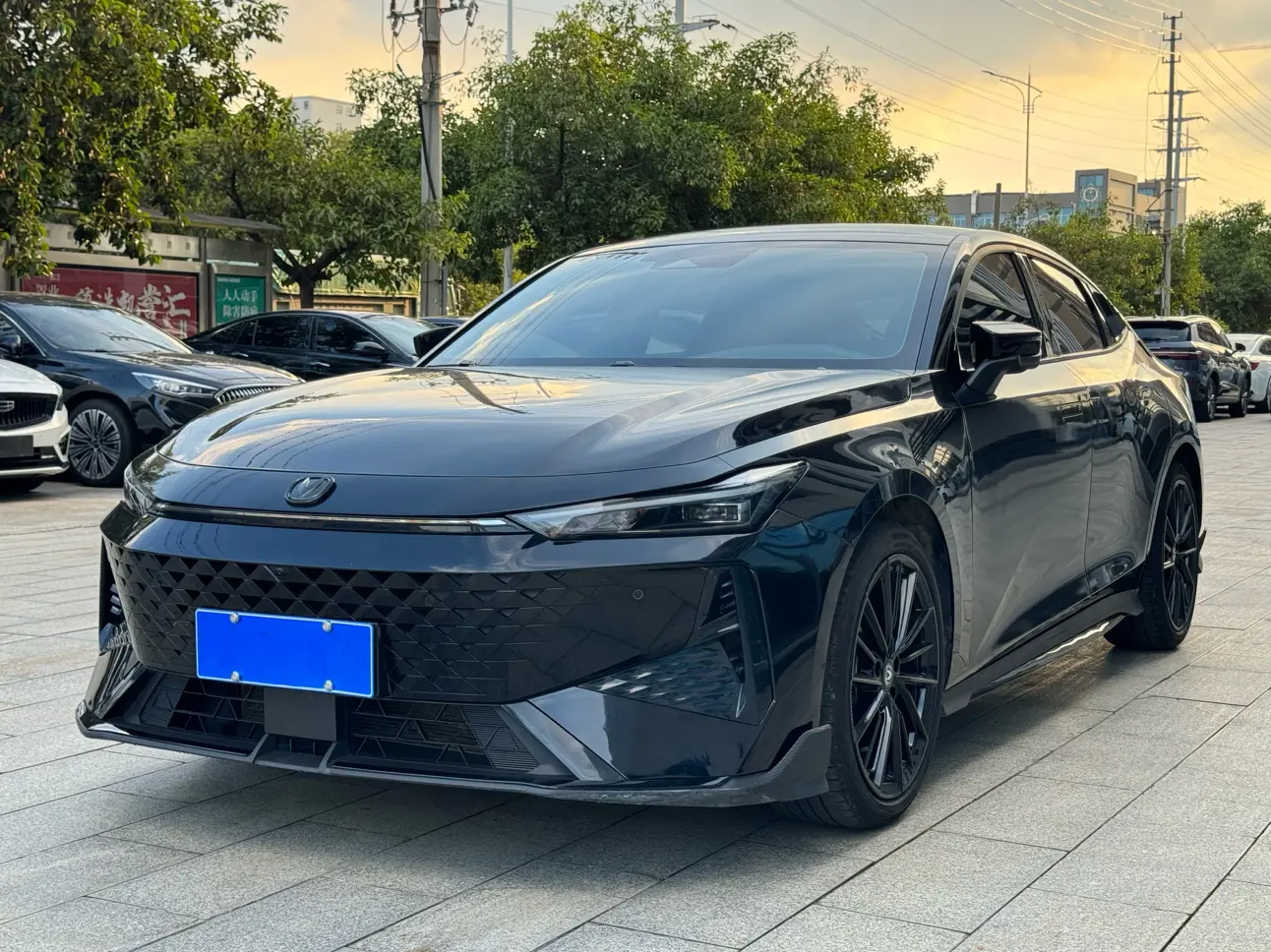 Changan UNI-V I