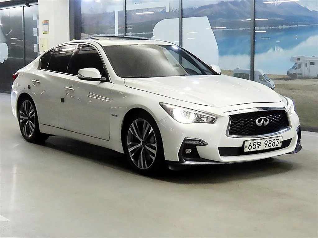 Infiniti Q
