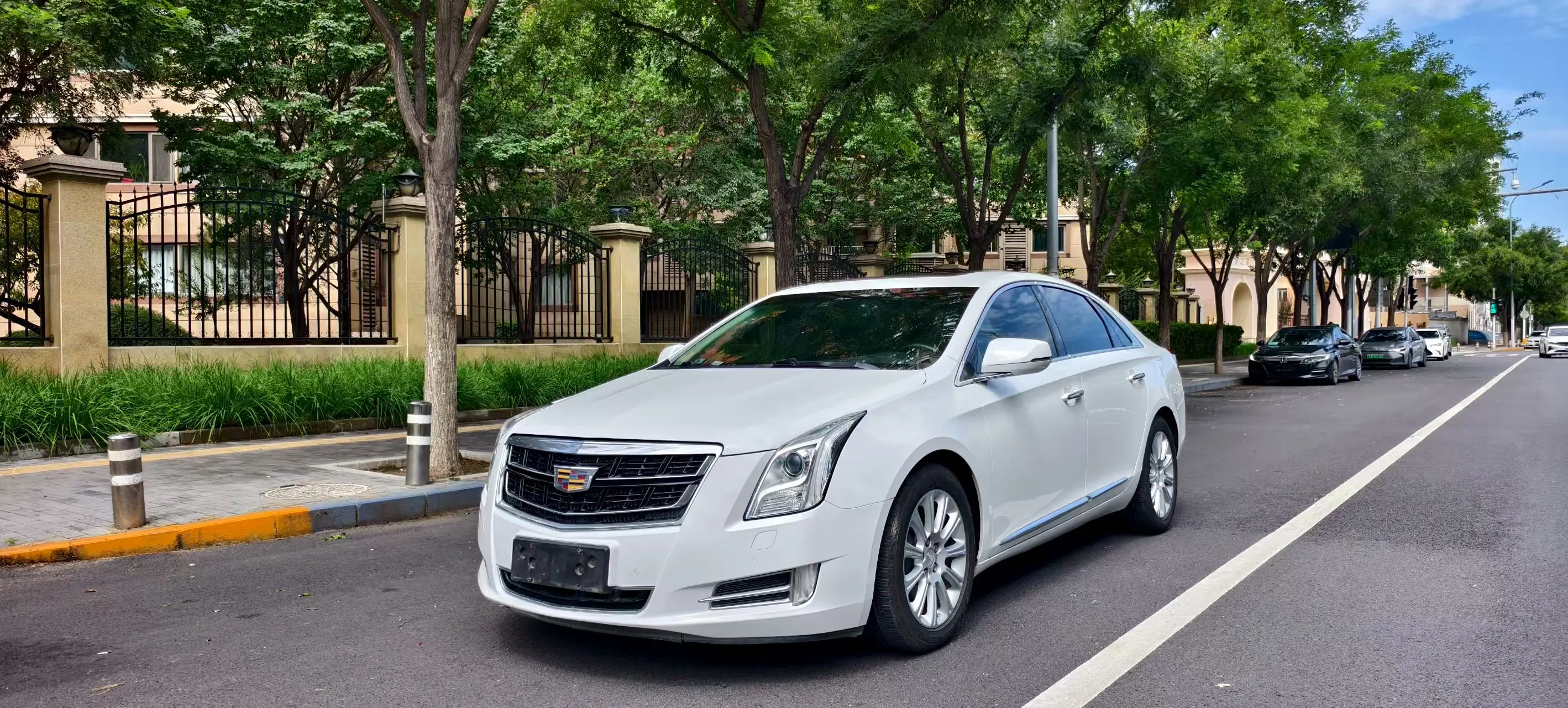 Cadillac XTS I