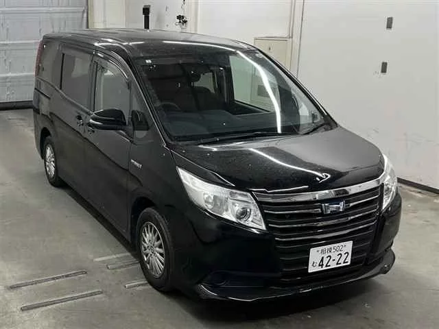 Toyota Noah III (R80)