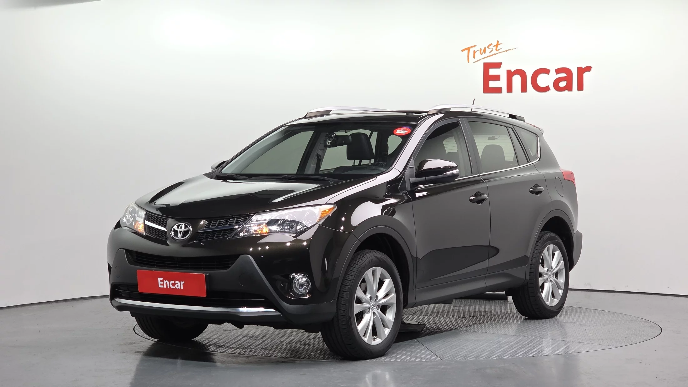 Toyota RAV4 IV (XA40) Рестайлинг