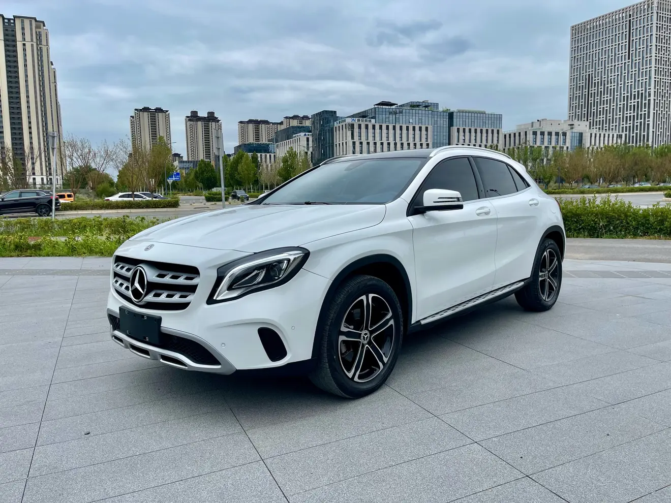 Mercedes-Benz GLA I (X156) Рестайлинг