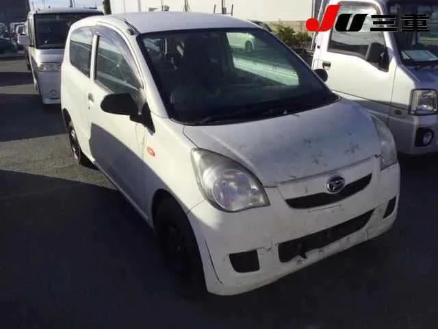 Daihatsu Mira VII