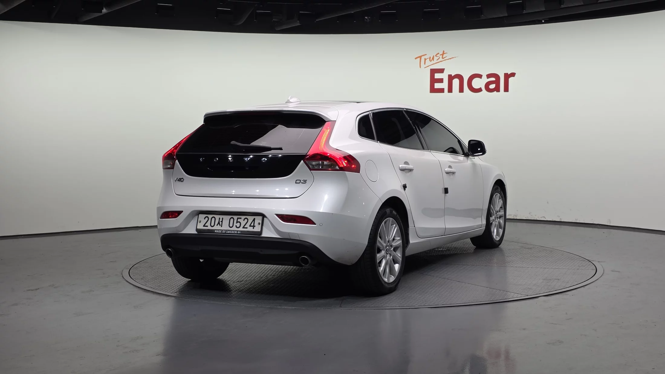Volvo V40 II Рестайлинг