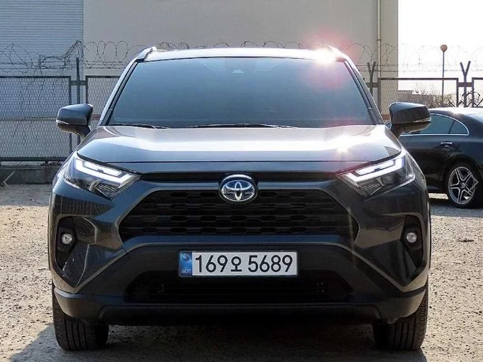 Toyota RAV4 V (XA50)