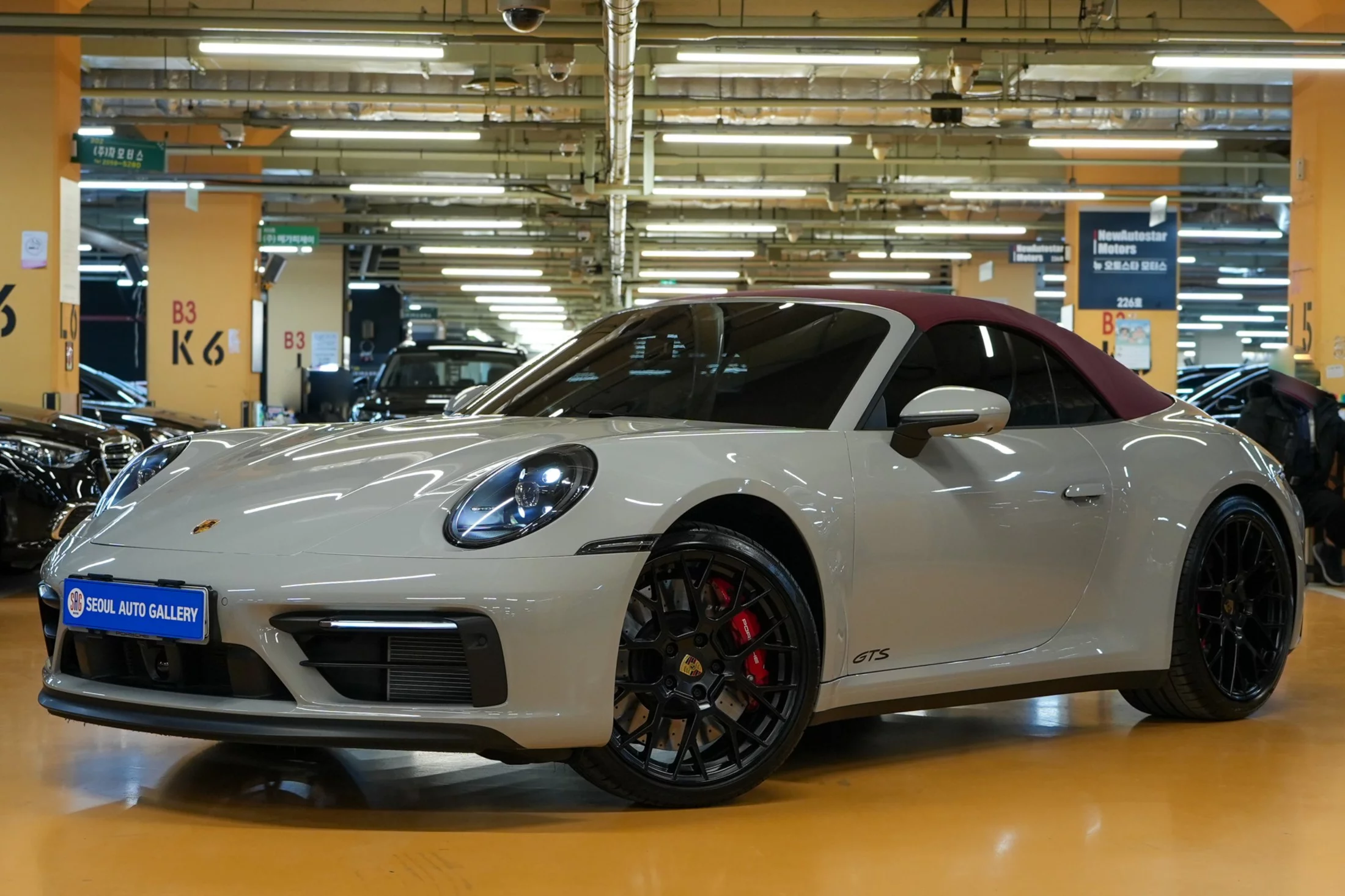 Porsche 911 VIII (992)