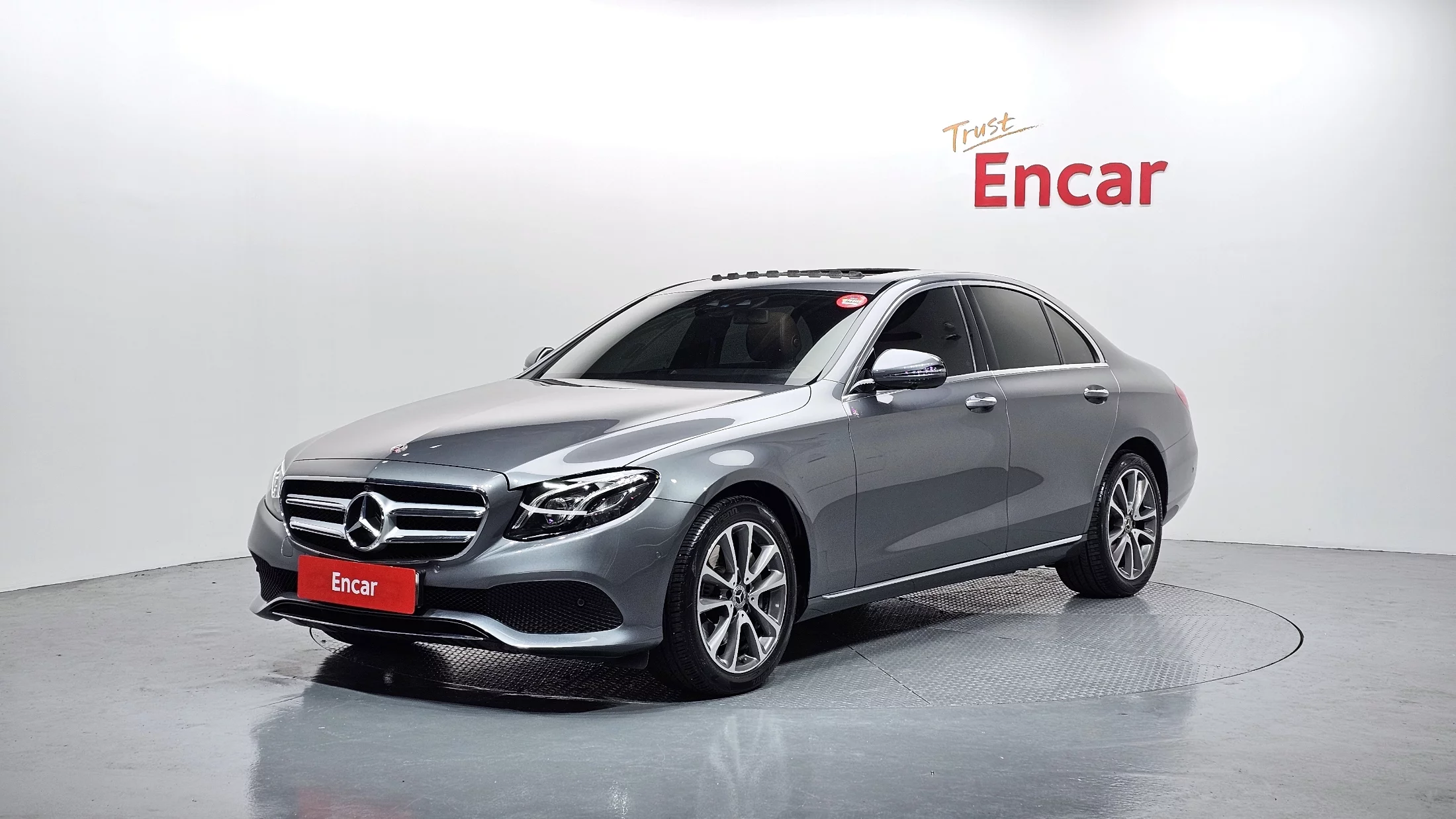 Mercedes-Benz E-Класс 2019