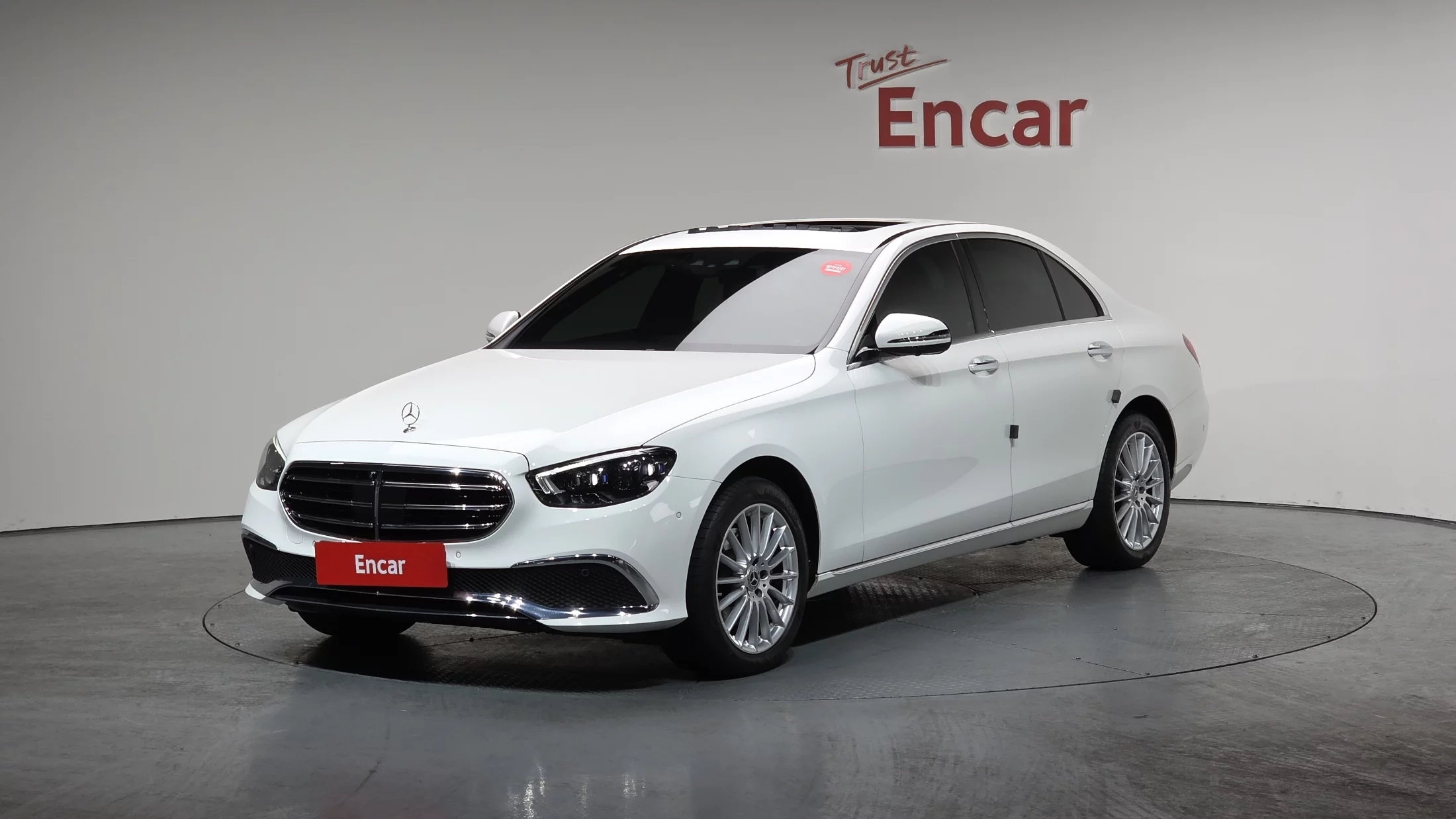 Mercedes-Benz E-Класс 2022