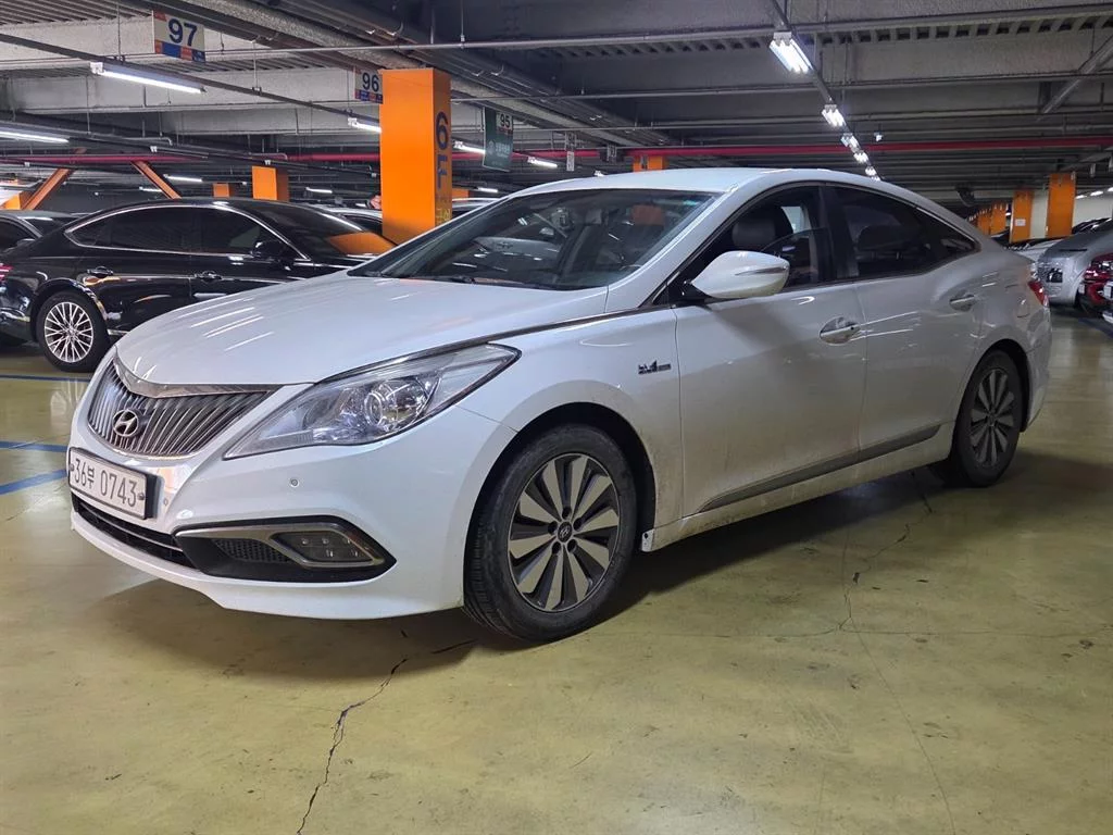 Hyundai Grandeur 2016