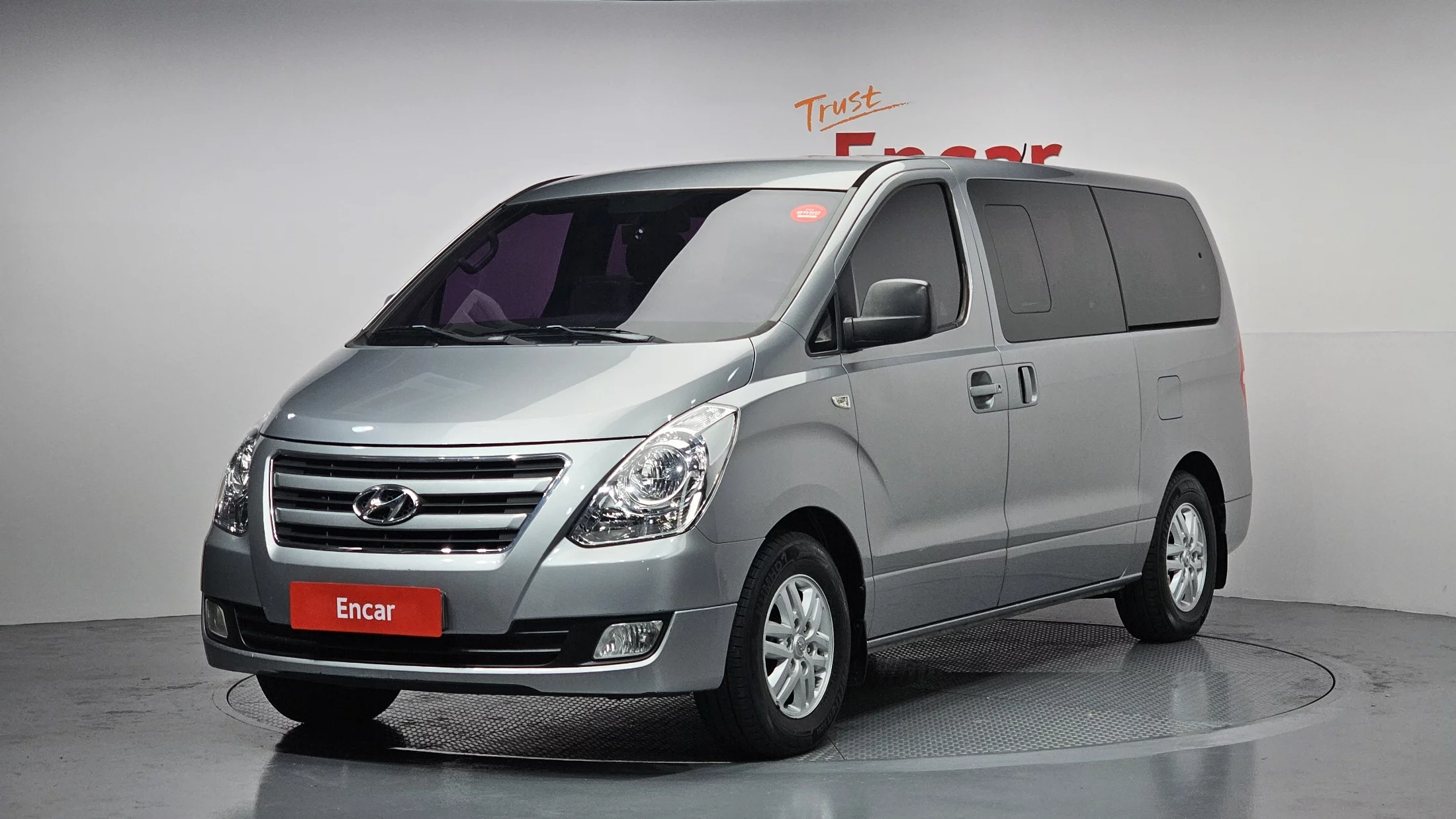 Hyundai Starex 12-Seater Wagon Smart 2017