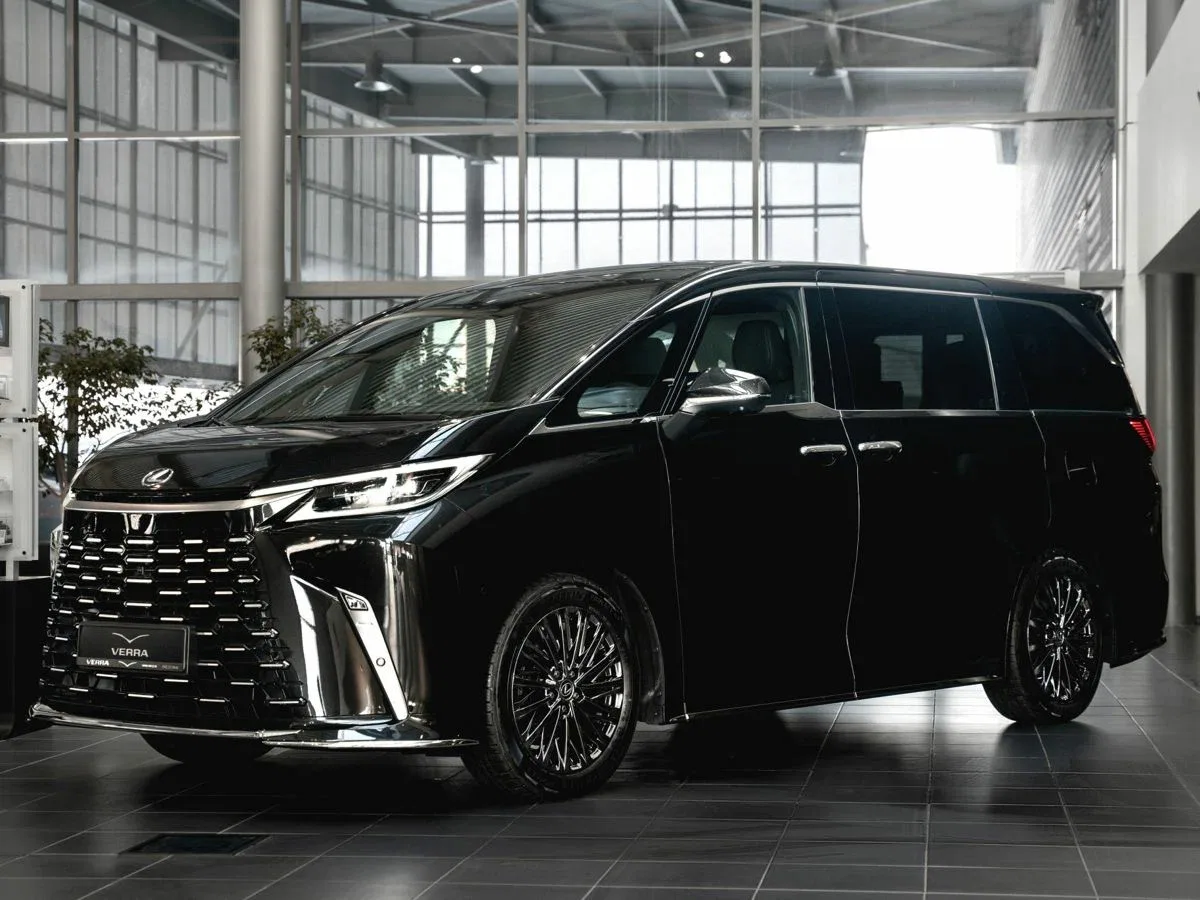 Lexus LM 350h II