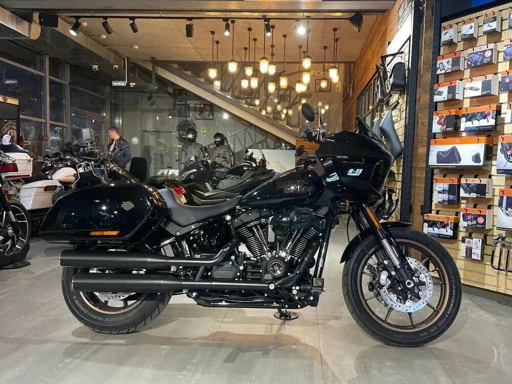 Harley-Davidson Low Rider ST