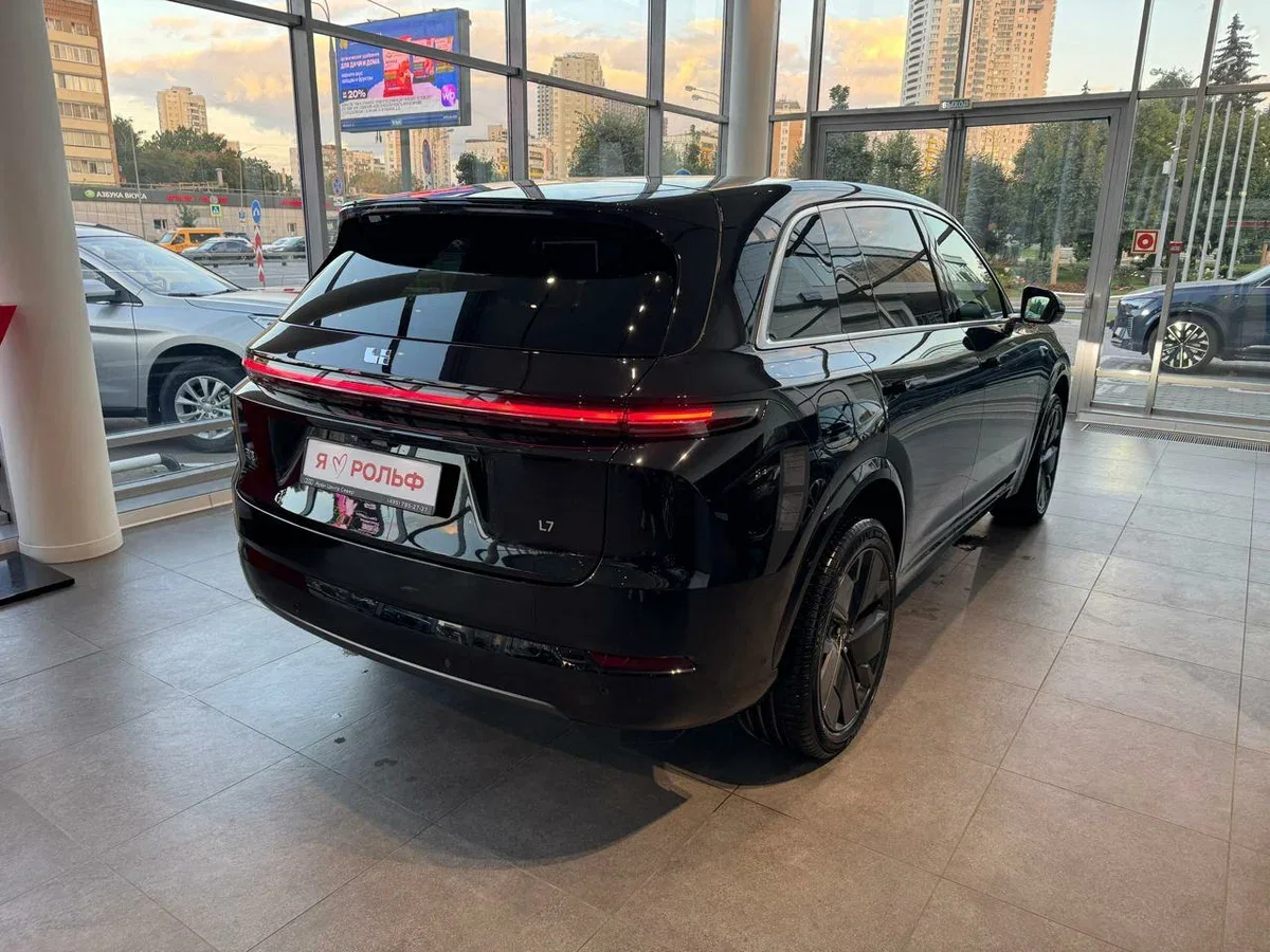 Li Auto (Lixiang) L7 52.3 kWh I Рестайлинг