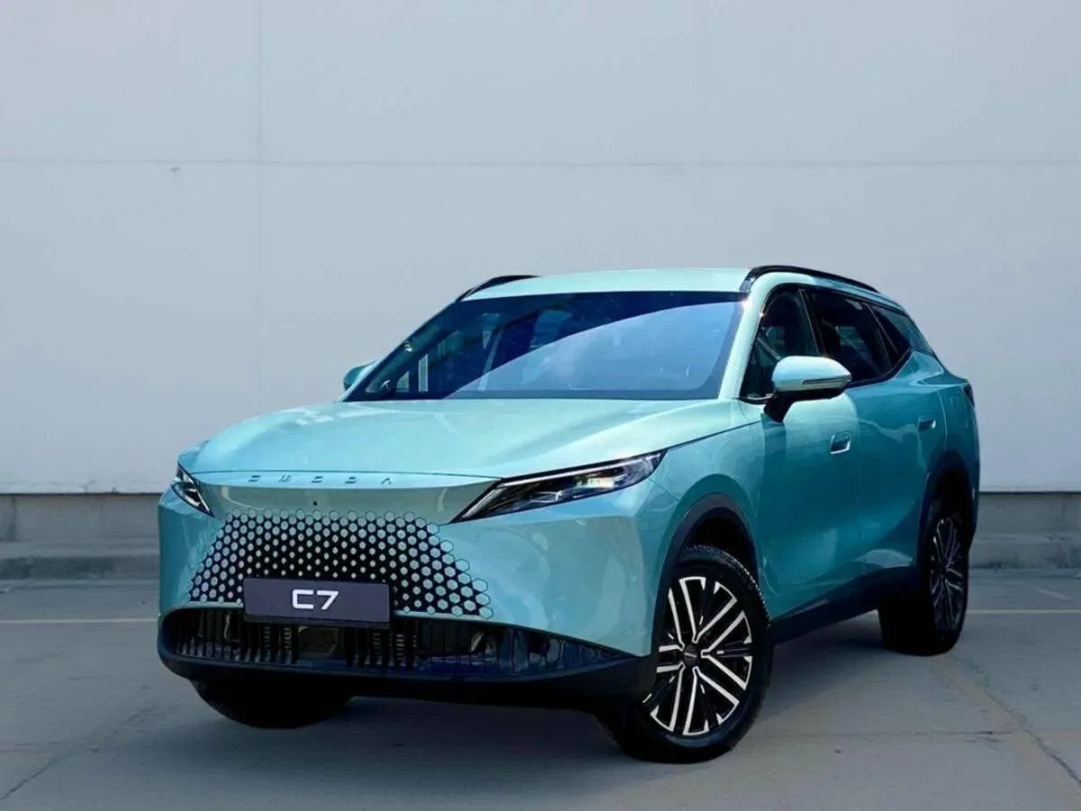 Omoda C7