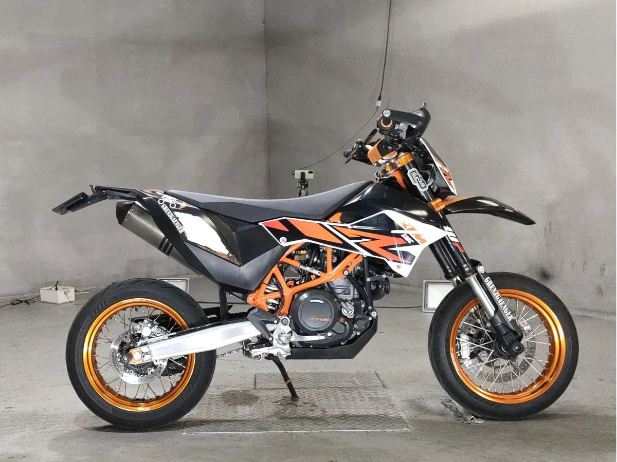 KTM 690 SMC R