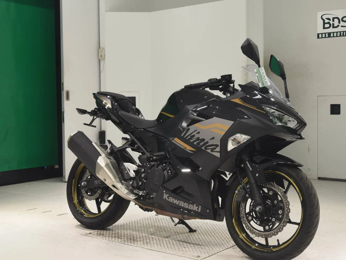 Kawasaki Ninja 400