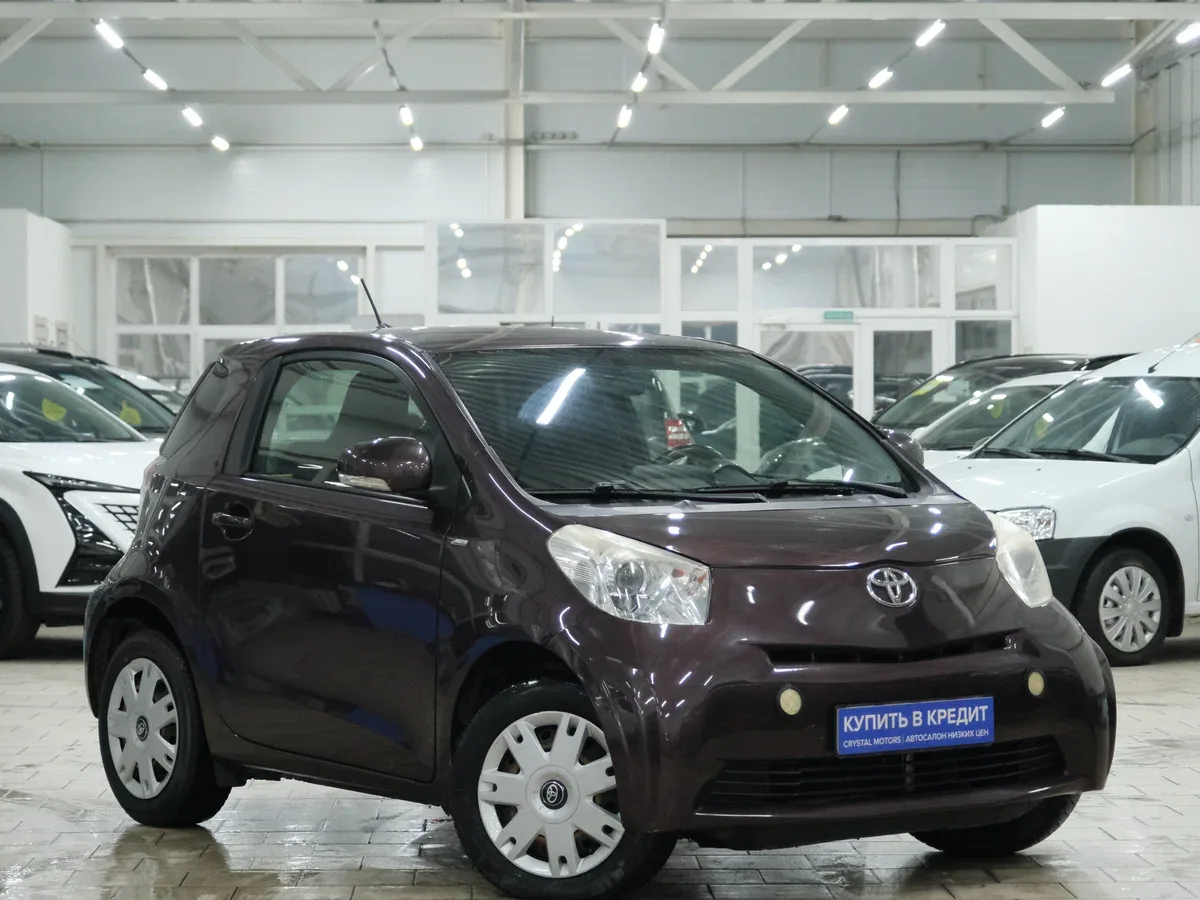 Toyota iQ