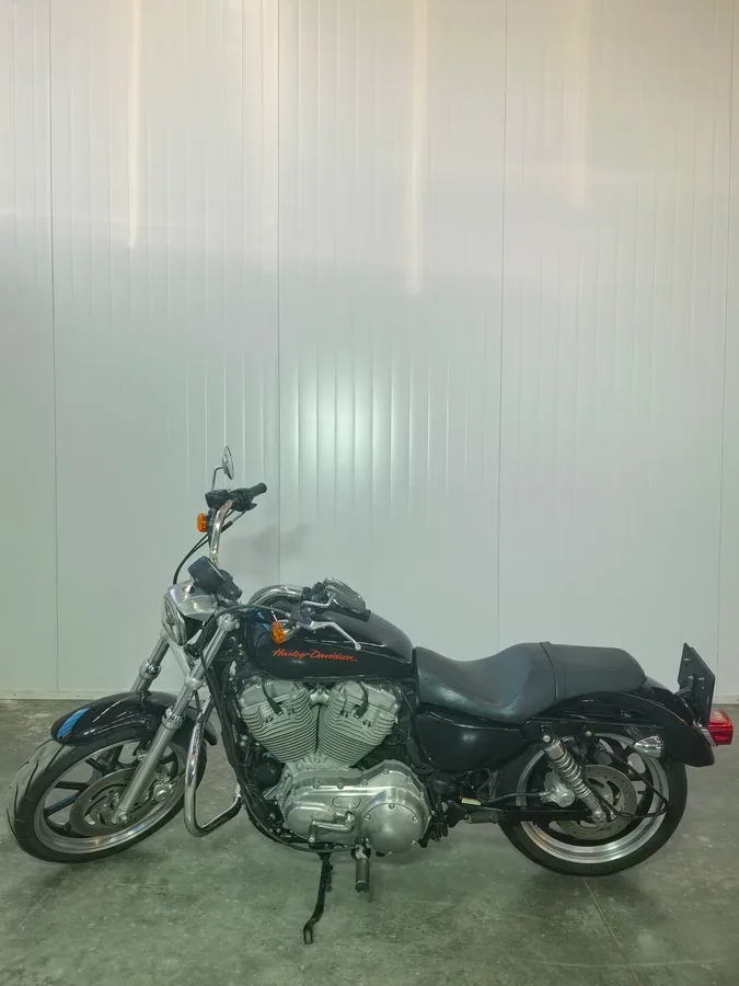 Harley-Davidson Sportster 883