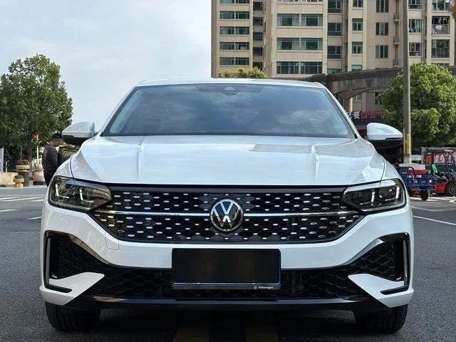 Volkswagen Lavida III Рестайлинг